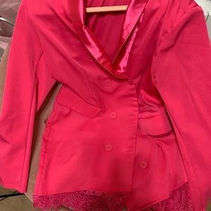 Women’s Pink suit dress size medium new condition